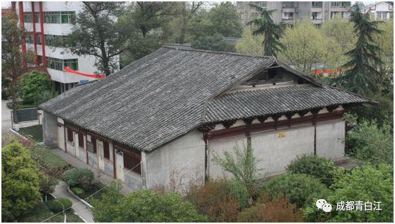 《幻兽帕鲁》抓魔渊龙使用帕鲁球介绍